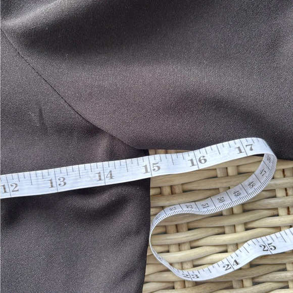 Nasty Gal Black Structured Open Back Crop Top - Picture 7 of 9